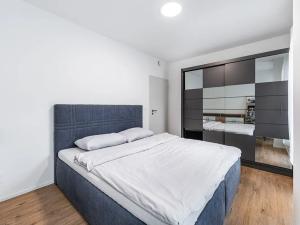 Prodej bytu 2+kk, Hluboká nad Vltavou, Potoční, 60 m2