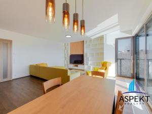 Prodej bytu 4+kk, Praha - Holešovice, Sanderova, 135 m2