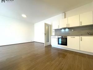 Pronájem bytu 2+kk, Praha - Libeň, U Rokytky, 78 m2