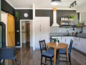 Prodej atypického bytu, Vrchlabí, Tichá ulička, 103 m2