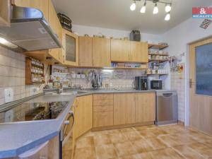 Prodej bytu 3+1, Město Touškov, Partyzánská, 90 m2