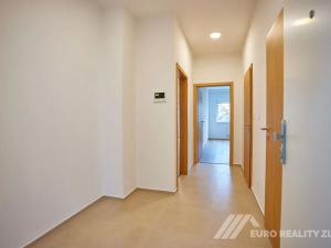 Pronájem bytu 2+kk, Zlín, Ševcovská, 65 m2