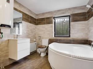 Prodej chaty, Lovečkovice, 97 m2