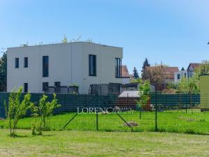 Prodej pozemku, Praha - Kbely, 707 m2