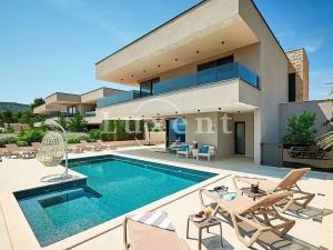 Prodej vily, Trogir, Chorvatsko, 1150 m2