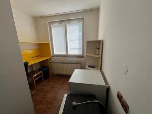 Pronájem bytu 1+1, Praha - Krč, Rosečská, 38 m2
