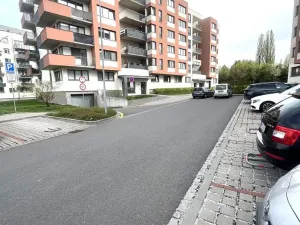 Pronájem garážového stání, Olomouc, Aloise Rašína, 12 m2