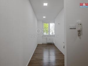 Prodej bytu 3+1, Klatovy - Klatovy III, Pod Hůrkou, 66 m2