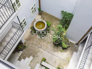 Prodej bytu 1+kk, Praha - Malá Strana, Valdštejnské náměstí, 36 m2