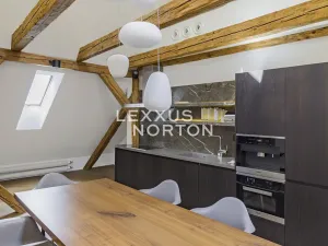 Prodej bytu 2+kk, Praha - Staré Město, U obecního dvora, 125 m2