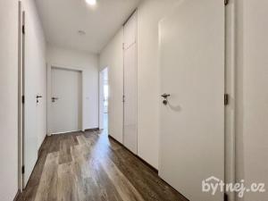 Pronájem bytu 2+kk, Olomouc - Slavonín, Topolová, 57 m2