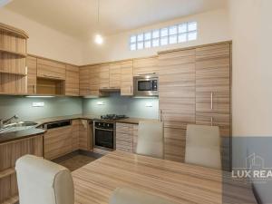Prodej bytu 3+1, Znojmo, Jarošova, 78 m2