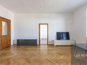 Prodej bytu 3+1, Znojmo, Jarošova, 78 m2