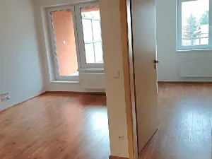 Pronájem bytu 2+kk, Olomouc, Nezvalova, 47 m2