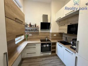Prodej bytu 3+1, Opava, Englišova, 86 m2