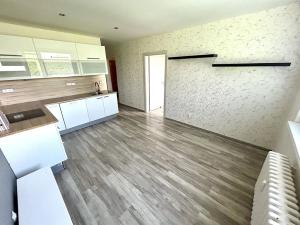 Pronájem bytu 2+kk, Hradec Králové, Durychova, 47 m2