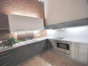 Pronájem bytu 2+kk, Praha - Karlín, Šaldova, 73 m2