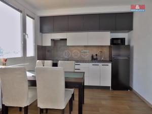 Pronájem bytu 1+1, Ústí nad Labem - Mojžíř, Peškova, 35 m2