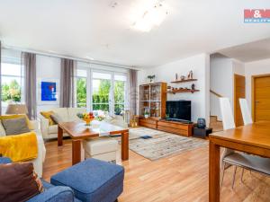 Prodej rodinného domu, Praha - Pitkovice, Kozáková, 326 m2