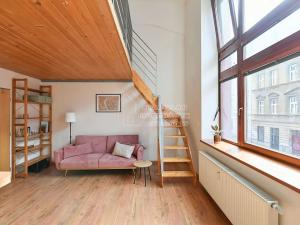 Pronájem atypického bytu, Praha - Libeň, Novákových, 44 m2