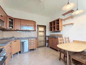 Pronájem bytu 1+1, Praha - Vršovice, Ruská, 54 m2