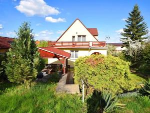 Prodej vícegeneračního domu, Králův Dvůr, 276 m2