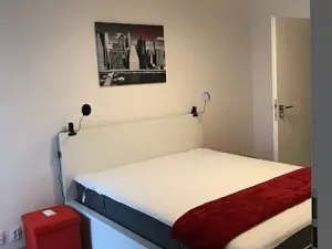 Pronájem bytu 2+kk, Praha - Karlín, U Mlýnského kanálu, 59 m2