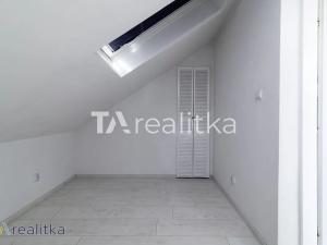 Prodej výrobních prostor, Horní Suchá, U Zbrojnice, 320 m2