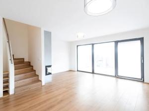 Prodej bytu 4+kk, Mořina, 106 m2