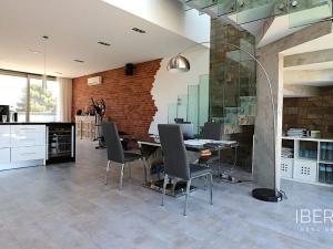 Prodej rodinného domu, Algeciras, Španělsko, Calle Cabo Cervera, 162 m2