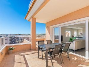 Prodej bytu 4+kk, Villamartín, Španělsko, 96 m2