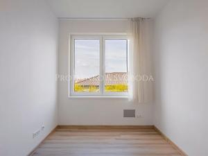Prodej rodinného domu, Milovice, Lesní, 423 m2