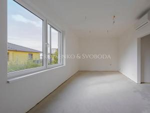 Prodej vícegeneračního domu, Milovice, Lesní, 423 m2