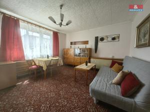 Pronájem bytu 2+1, Hradec Králové - Svinary, Květná, 65 m2