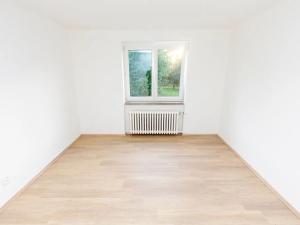 Pronájem bytu 1+1, Praha - Komořany, Krupná, 30 m2