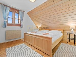Prodej chalupy, Velké Karlovice, 180 m2