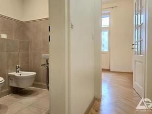 Pronájem bytu 4+kk, Praha - Nové Město, Podskalská, 100 m2