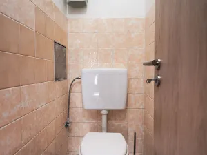 Pronájem bytu 4+kk, Praha - Libeň, Rozšířená, 90 m2