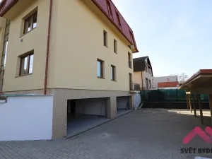 Pronájem bytu 3+kk, Praha - Hloubětín, Pokorného, 82 m2