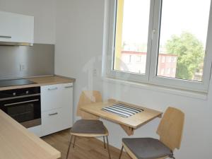Pronájem bytu 2+1, Týn nad Vltavou - Malá Strana, Vojnova, 72 m2
