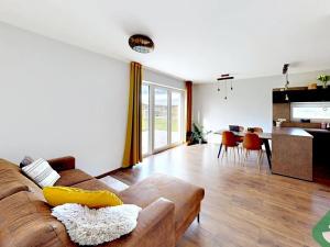 Prodej rodinného domu, Davle, Smíškova, 96 m2