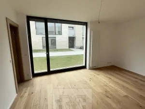 Pronájem rodinného domu, Praha - Libuš, V Hrobech, 405 m2