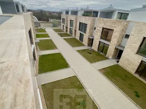 Pronájem rodinného domu, Praha - Libuš, V Hrobech, 405 m2
