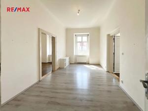 Pronájem bytu 3+1, Praha - Smíchov, Nádražní, 84 m2