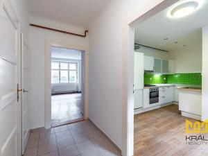 Pronájem bytu 2+1, Praha - Smíchov, Grafická, 63 m2
