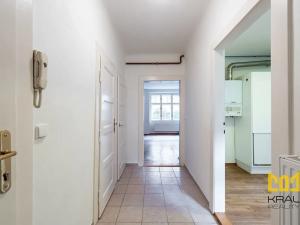 Pronájem bytu 2+1, Praha - Smíchov, Grafická, 63 m2