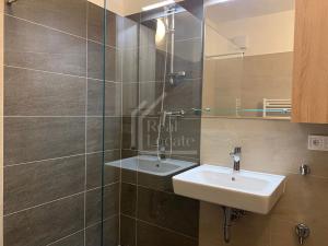 Pronájem bytu 1+kk, Praha - Vršovice, Pod soutratím, 37 m2