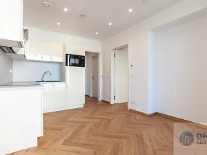 Pronájem bytu 2+kk, Poděbrady, Studentská, 36 m2