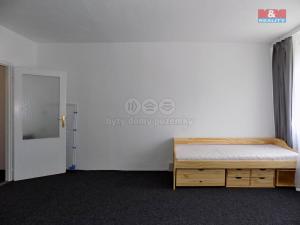 Pronájem bytu 1+kk, Ústí nad Labem - Krásné Březno, Na Sklípku, 32 m2