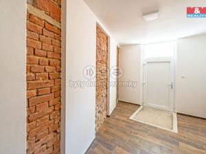 Prodej bytu 2+1, Lomnice, Tišnovská, 41 m2